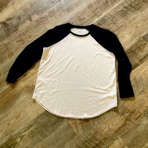 American Eagle baseball tee